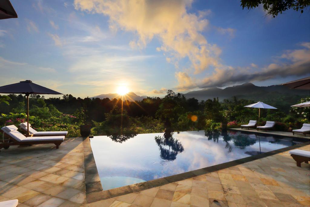 Shanti Natural Panorama View Hotel Singaraja Dış mekan fotoğraf